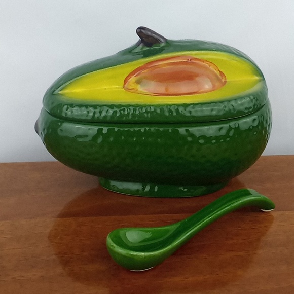 Avacado lidded ceramic dish with spoon - Picture 6 of 6